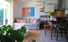 Cosy Appartement Entre Vignes Et Garrigue Avec Piscine