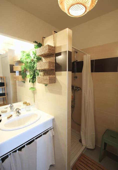 Cosy Appartement Entre Vignes Et Garrigue Avec Piscine Péret Extérieur photo