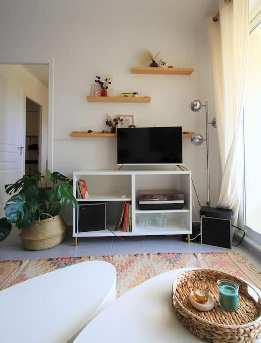 Cosy Appartement Entre Vignes Et Garrigue Avec Piscine Péret Extérieur photo